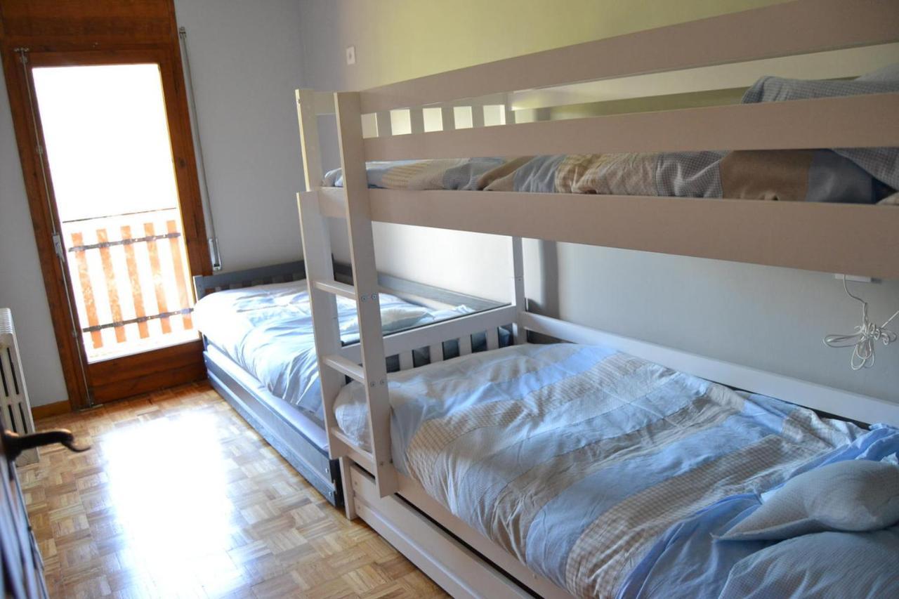 Amplio Apartamento Con Piscina En Llivia Bagian luar foto
