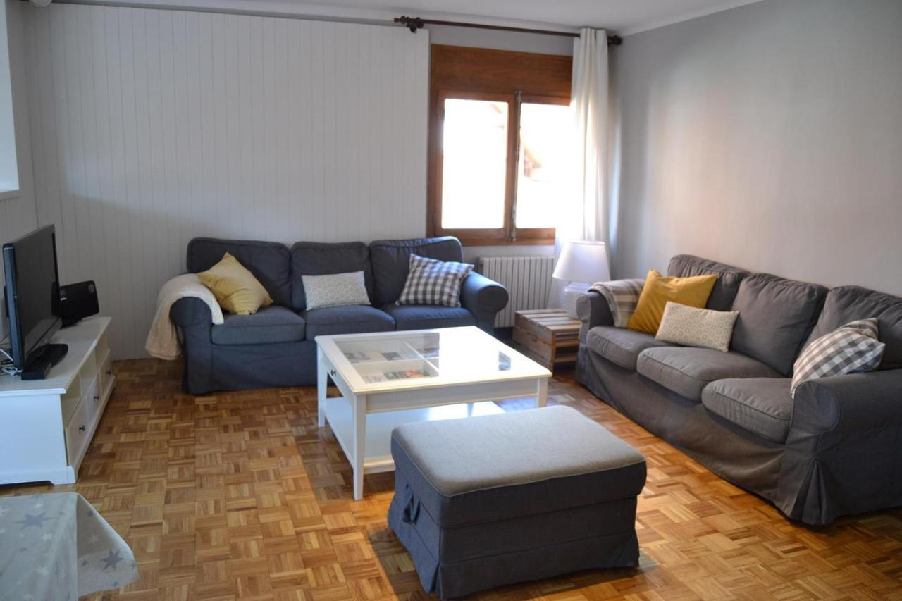 Amplio Apartamento Con Piscina En Llivia Bagian luar foto